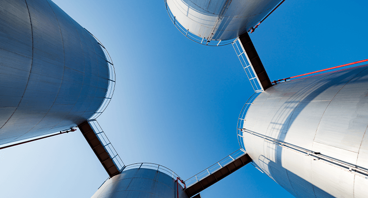 Navigating the Energy Transition: How Traditional and Renewable Energy Sources Intersect